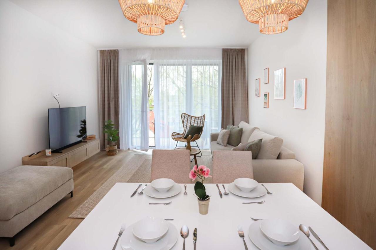 Platan Beach Apartman With Lakeview Balatonboglár Exterior foto